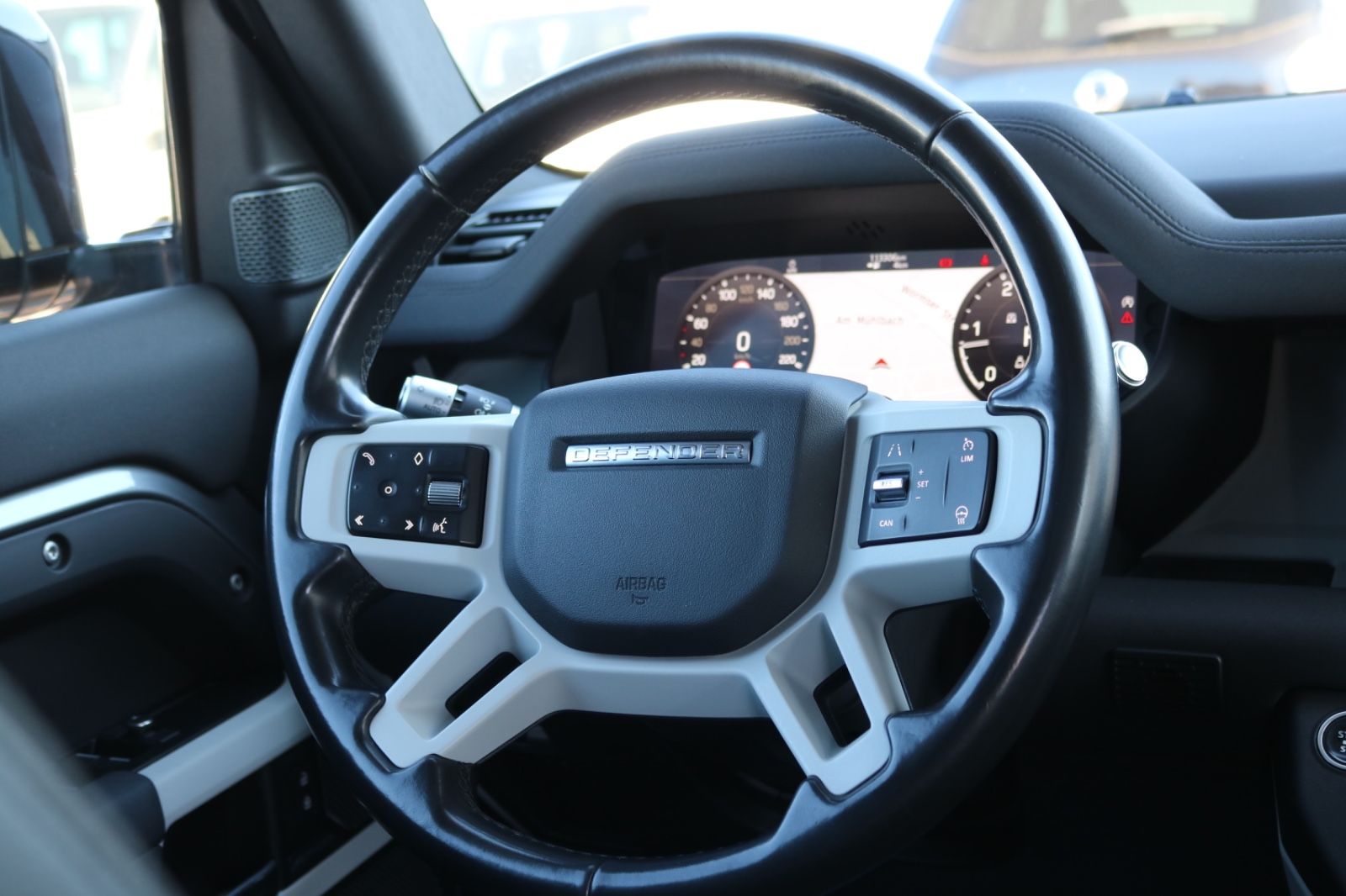 Land Rover Defender D240 S AWD/7 SITZER/PANO/AHK/MERIDIAN/ foto 9