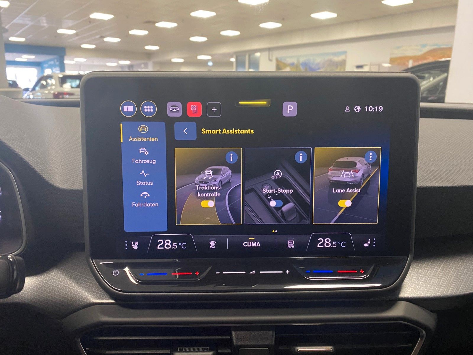 Fahrzeugabbildung SEAT Leon 1.5 TSI STYLE+R Kamera+ACC+3 Zonen KLIMA+BC