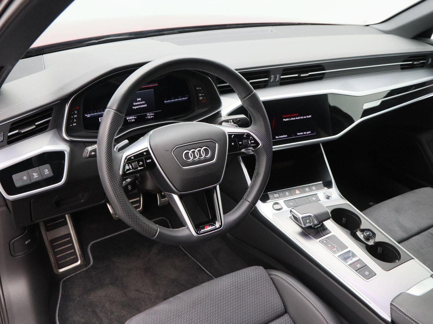 Audi A6 Limousine 40 TFSi 204 Pk S-Line Competition, миниатюра 3