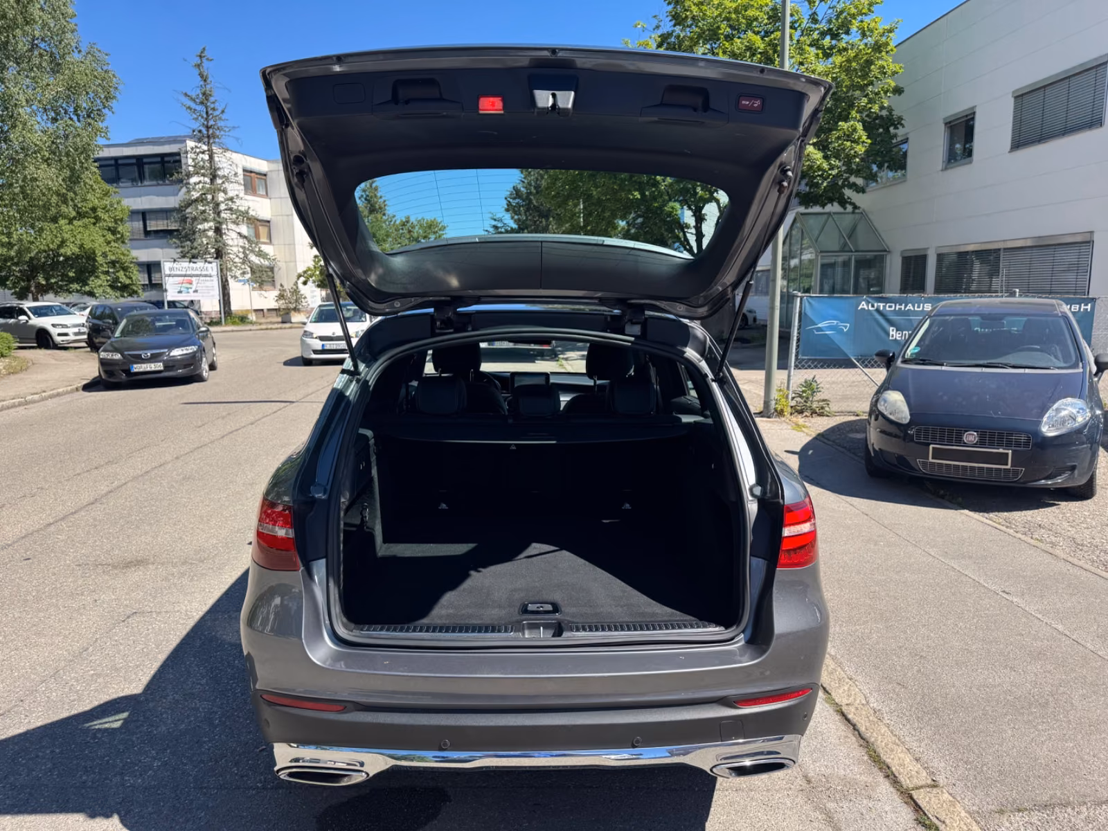 MERCEDES-BENZ GLC 350 D EXCLUSIVE / 9G / 4M / AIRM / LED / BURMEISTER / 360 /258 CH - HAYON ÉLECTRIQUE - TOIT OUVRANT - TOIT PANORAMIQUE