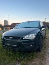 Ford Focus 2. 1.6 Benzin PS 101 - Ford aus 2005: Coupe