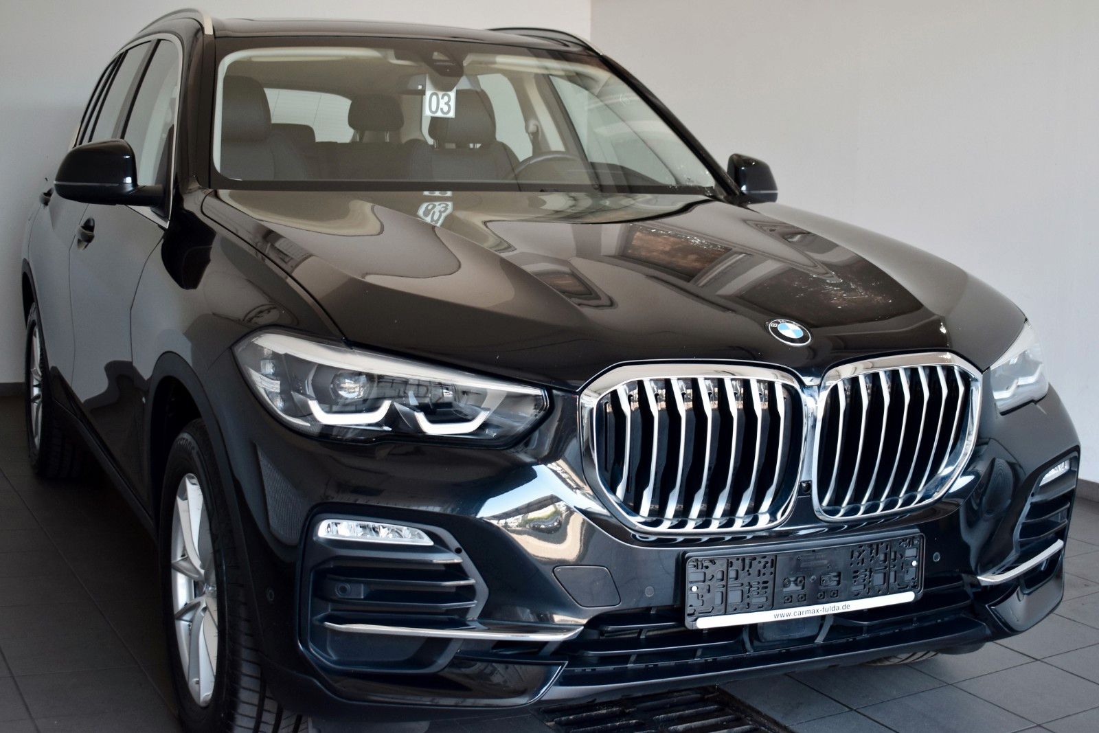 Fahrzeugabbildung BMW X5 xDrive 30 d Leder,Navi,LED,SH,Panorama,AHK el