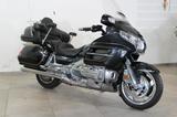 Honda Gold Wing 1800 / Radio/ el.Fahrwerk/18tkm! - Motorräder in Chemnitz