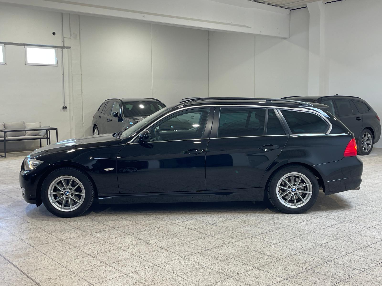 BMW 320 2009 — photo 7