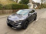 Hyundai TUCSON mit Vollausstattung und wenig Kilometern  - Hyundai TUCSON in Bonn