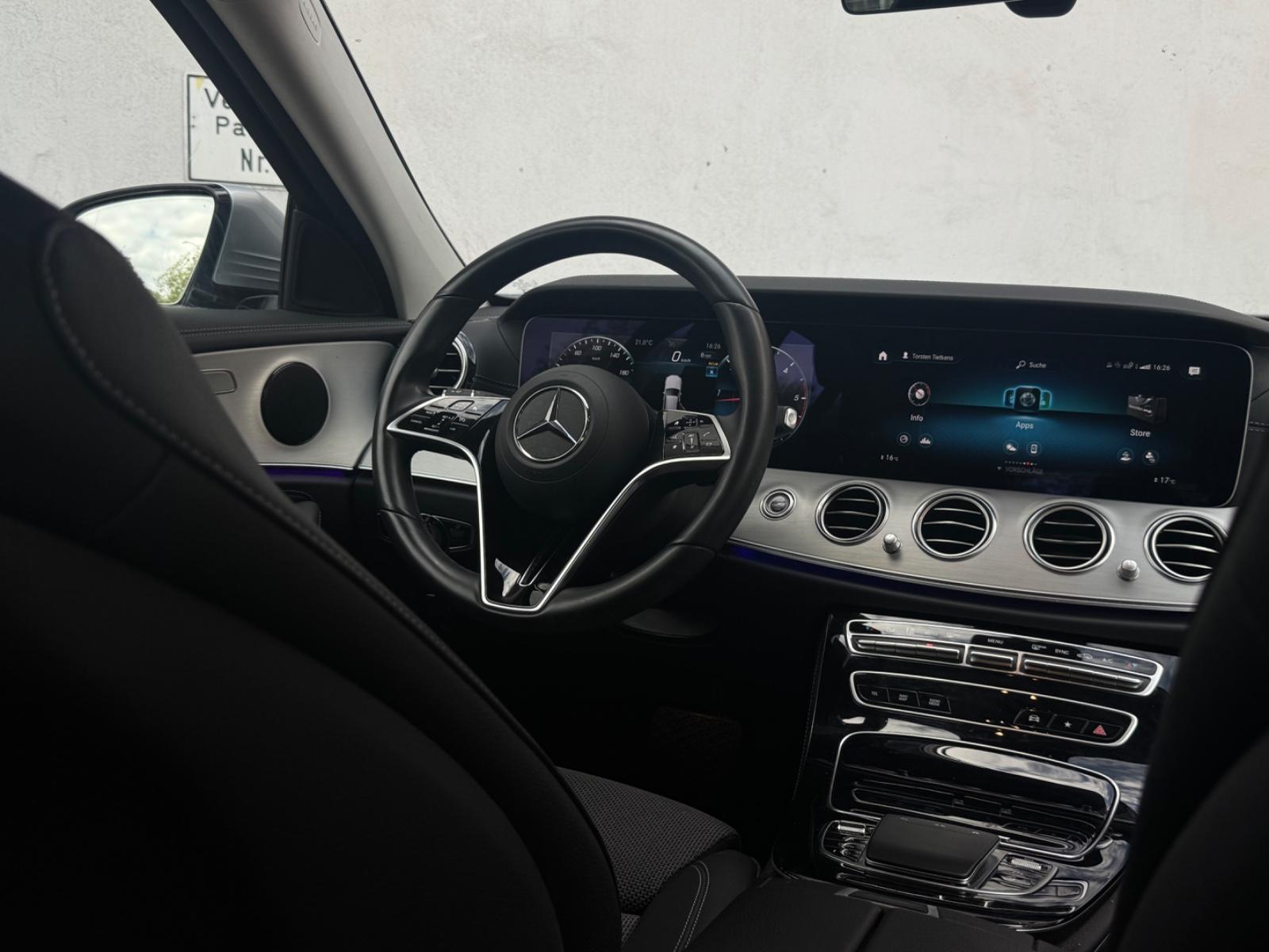 Mercedes-Benz E 220d T-Modell*NAVI*R.cam*LED*Avantgarde*Touch*