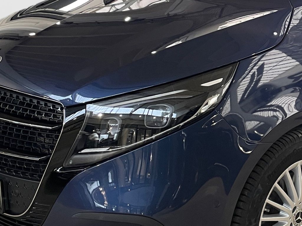 Fahrzeugabbildung Mercedes-Benz V 300 d STYLE Lang 8 Sitze LED BURMESTER 2,5tAHK