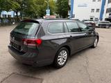 Volkswagen Passat Variant Business NAVI-AHK-VIRTUAL-ACC - VW Passat Variant Gebrauchtwagen in München