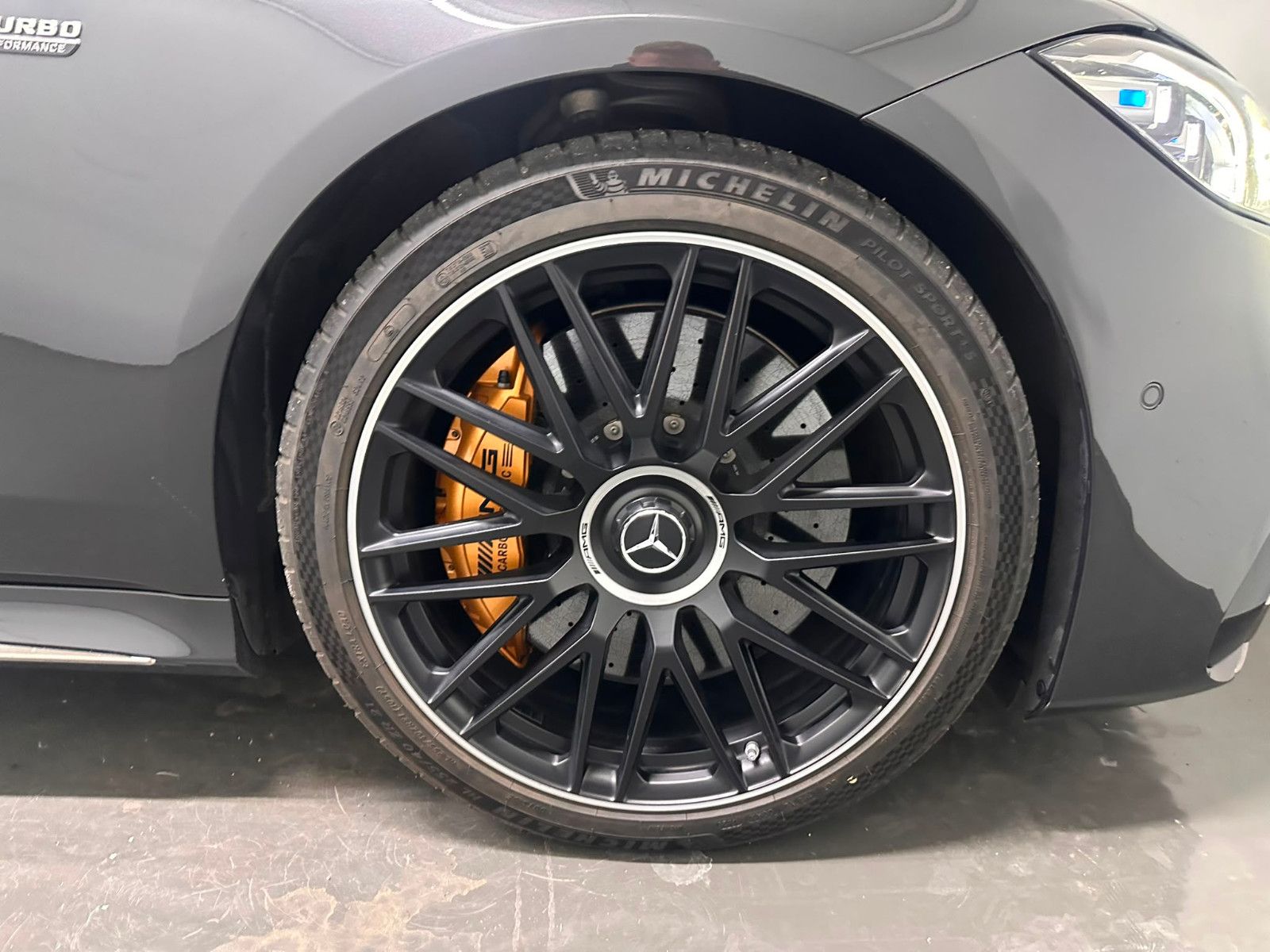 Fahrzeugabbildung Mercedes-Benz S 63 E Performance L *KERAMIK*TV*PANO*MASSAGE*