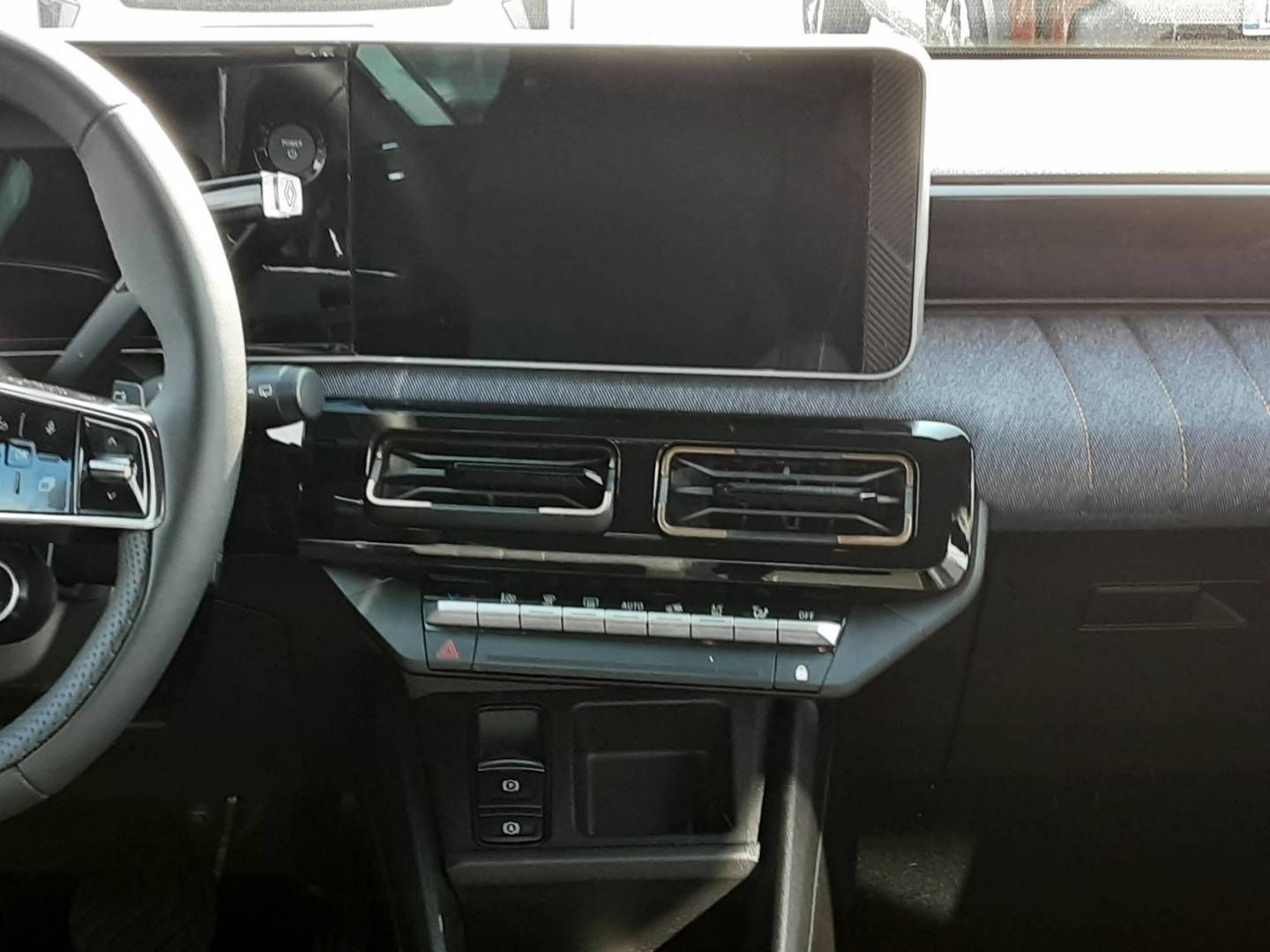 Fahrzeugabbildung Renault 4 E-Tech elektrisch Techno 150 Comfort Range