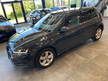 Volkswagen Golf VII Lim.  BMT *NAVI*SZHZ*PDC*TÜV-052027*