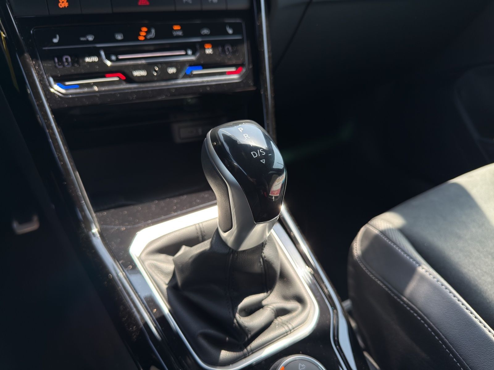 Volkswagen T-Roc - Bild 11