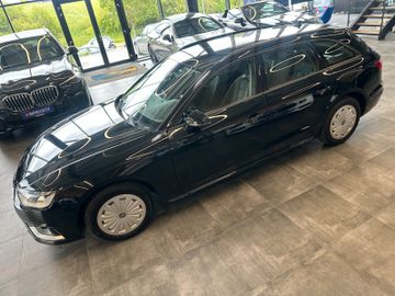 Audi A4 Avant 30 TDI advanced *LED*Navi*