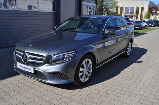 MERCEDES-BENZ C 300 Lim. Avantgarde LED Distronic 360° Kamera