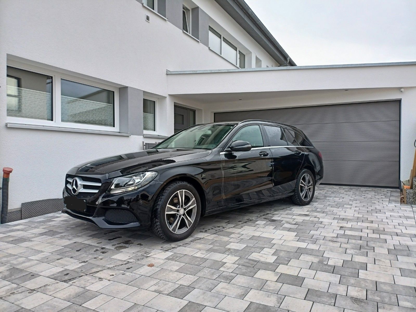 MERCEDES-BENZ C 200