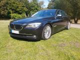 BMW 740i -mega voll,Standheizung,HUD,SD.Massagesitze - BMW 740 in Essen