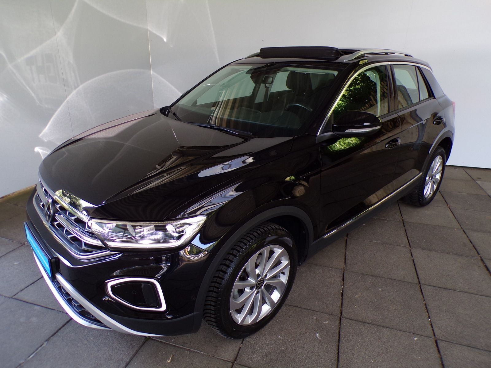 Volkswagen T-ROC 1.5 TSI DSG STYLE AHK PANO ALCANTARA foto 3