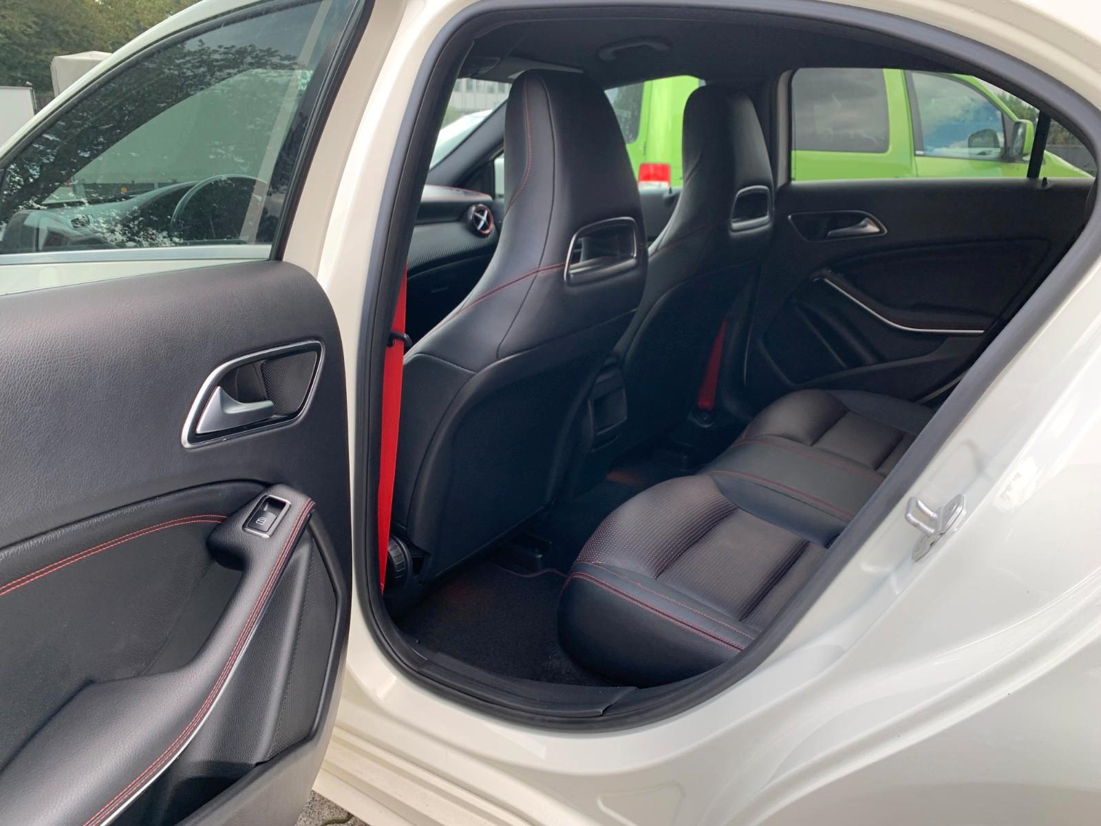 Mercedes-Benz A 250 Sport / Edition * AMG Paket*Tüv NEU