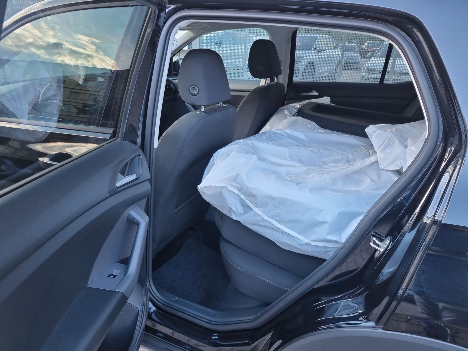 Fahrzeugabbildung Volkswagen T-Cross 1.0 TSI Life KAMERA ACC SHZ
