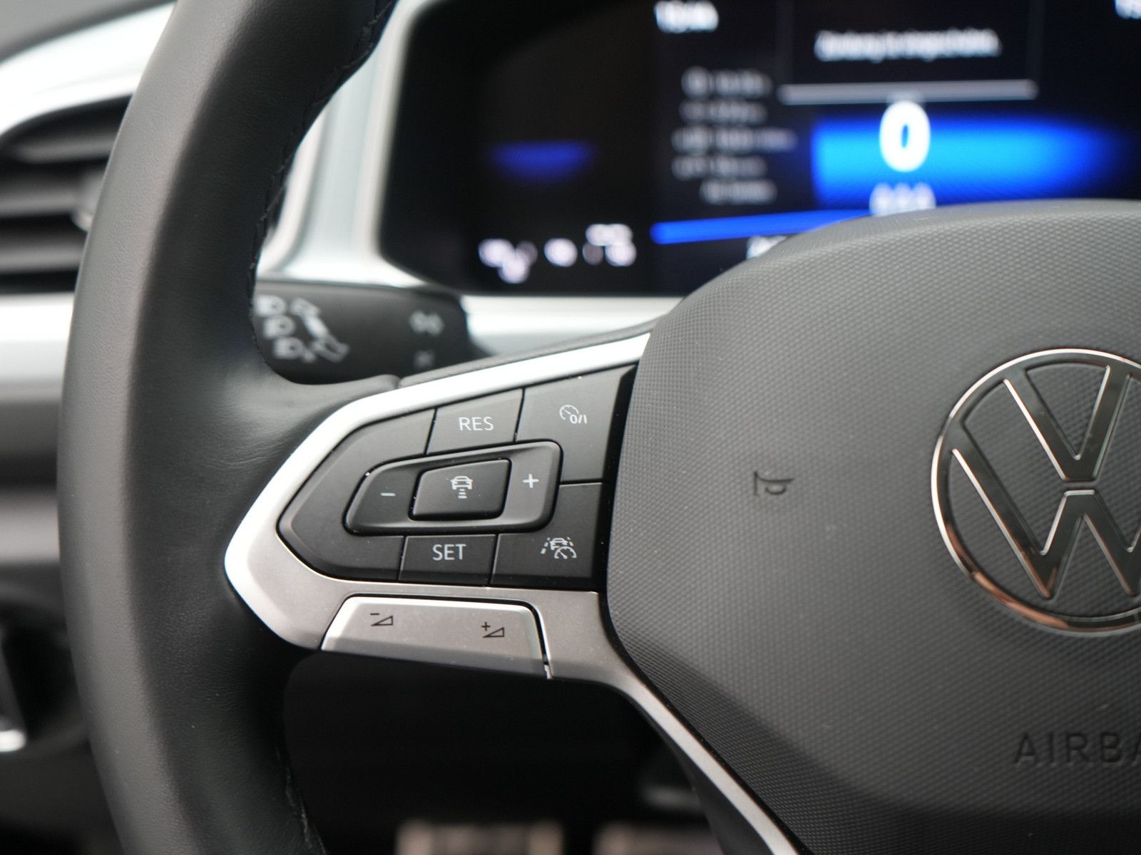 Volkswagen T-Roc - Bild 7