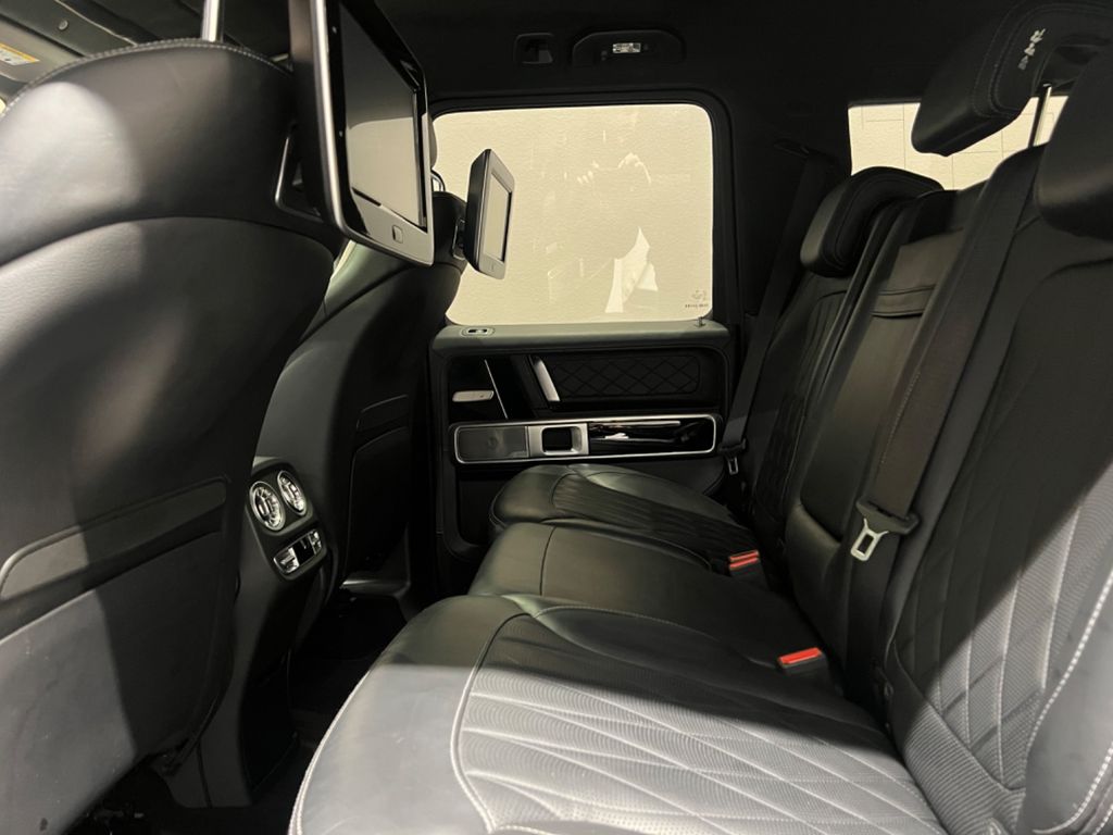 Mercedes-Benz G 63 AMG G63 AMG *MAGNO MATT*STANDHZ*FOND-TV*EXKLUSIV*