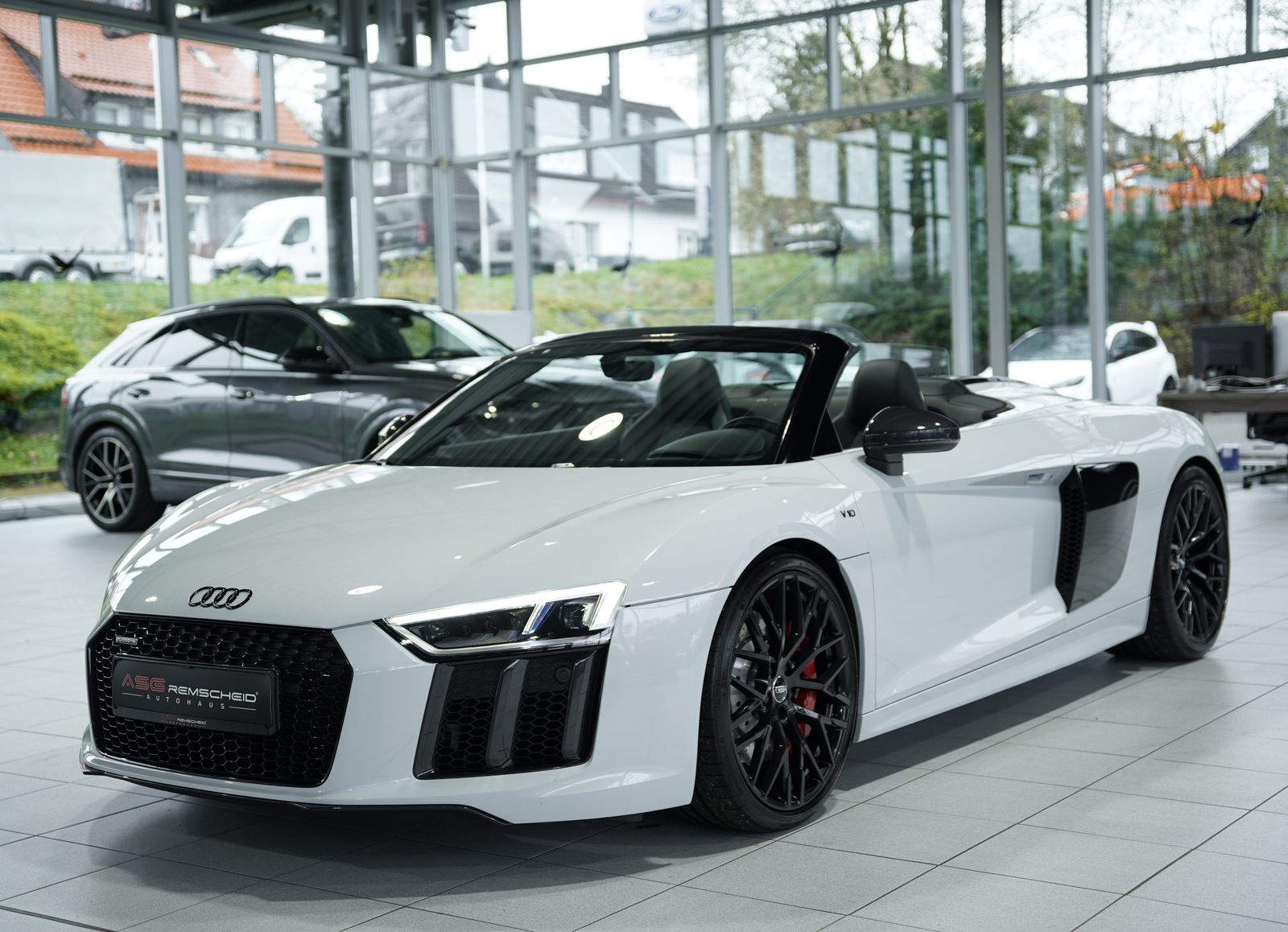 Audi R8