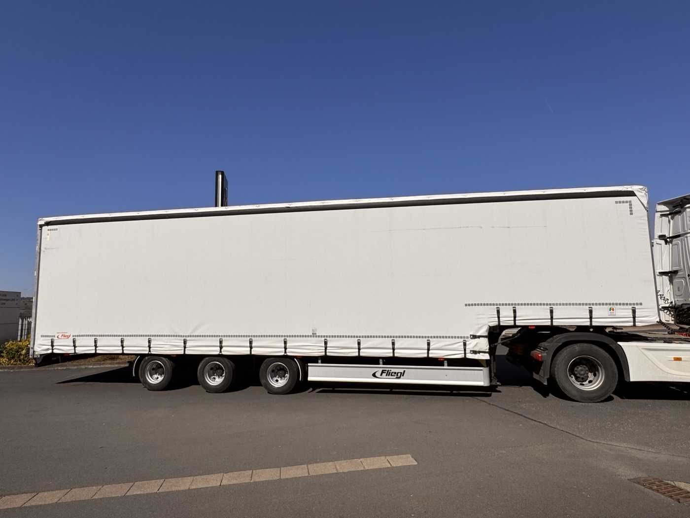 Fahrzeugabbildung Fliegl SDS 350 Schiebeplane+Verdeck XL SAF 20.900Km
