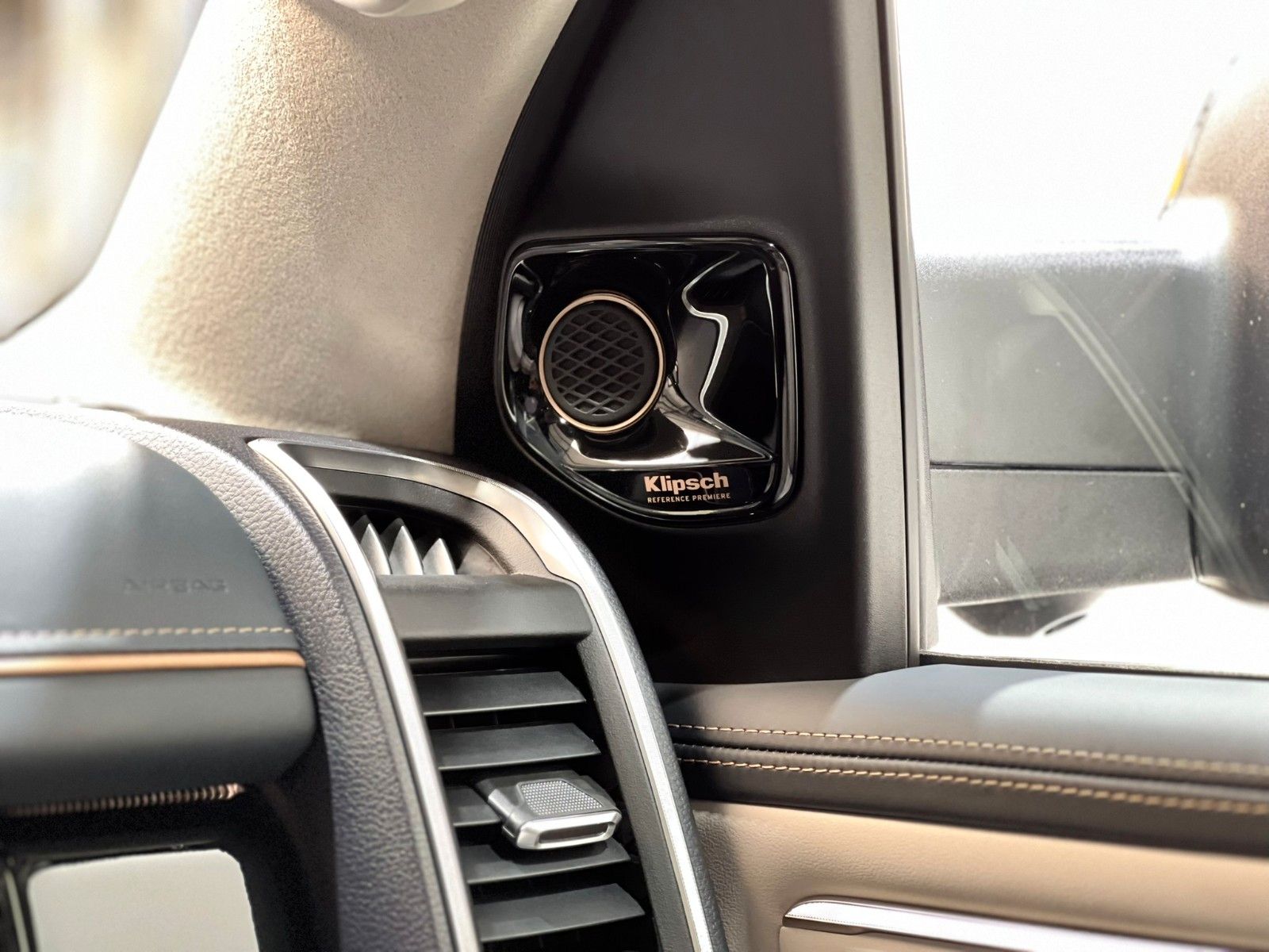 Fahrzeugabbildung Dodge RAM 1500 Tungsten  H/O 3.0L MY25