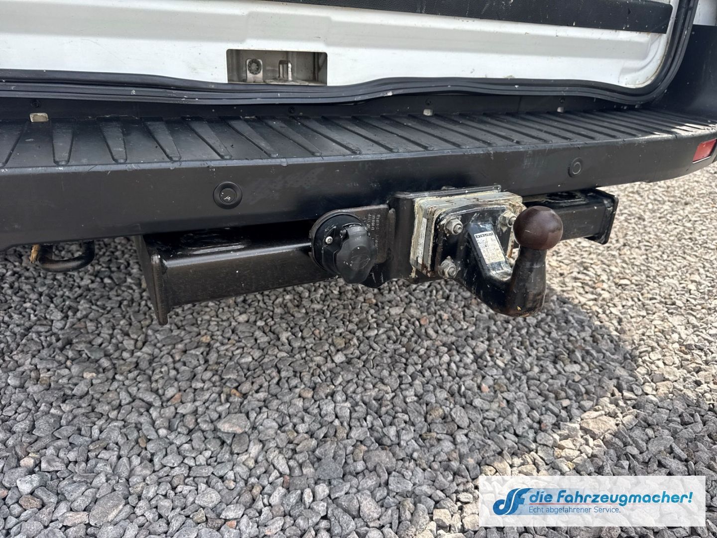Fahrzeugabbildung Ford Transit Kasten 350 L3 Trend 2.0 MIXTO AHK CarPla