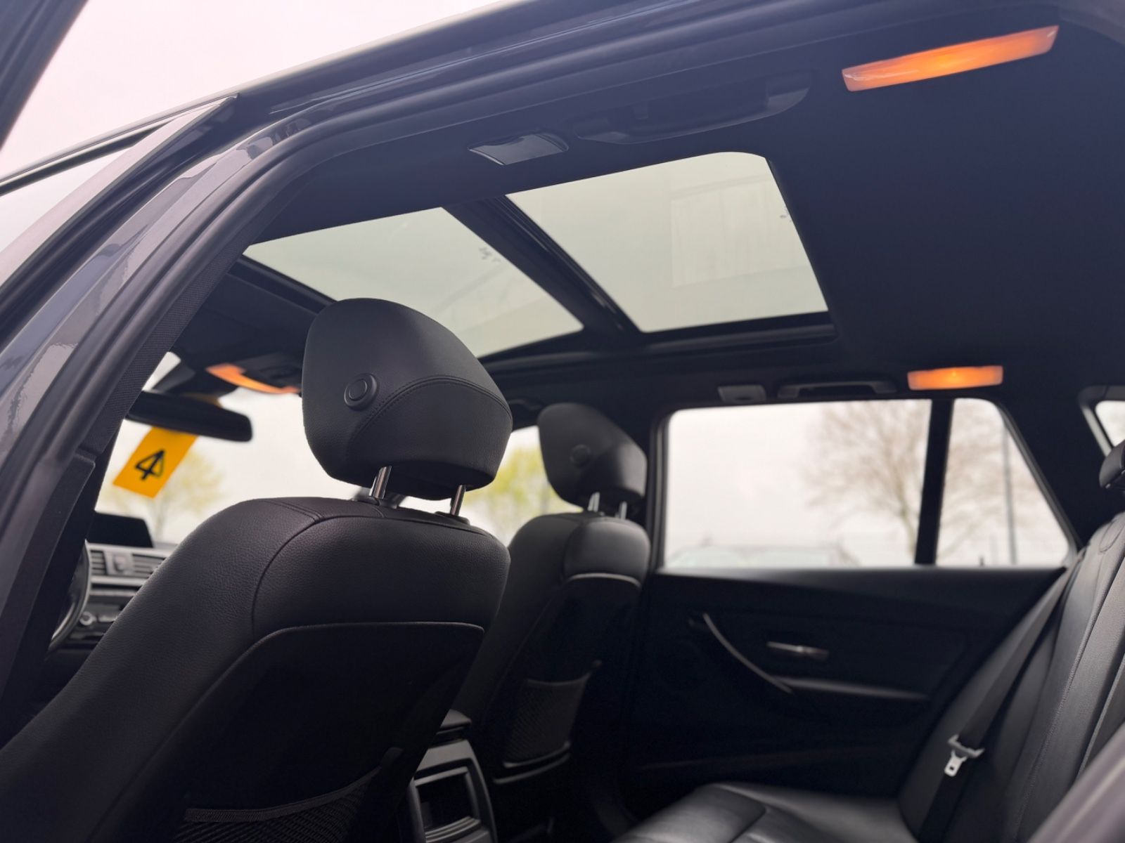 320d Aut. Advantage Pano Leder Navi HUD