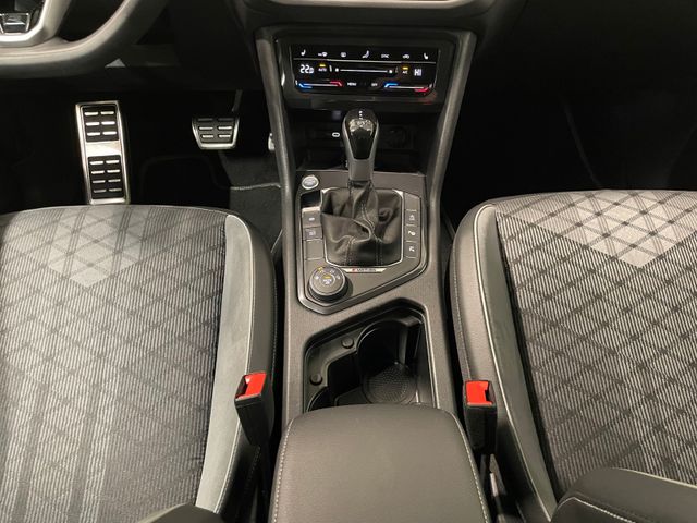 Tiguan Allspace R-Line 4M 2.0 TSI DSG 7-SITZER N