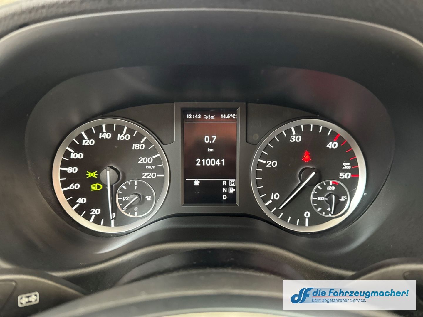 Fahrzeugabbildung Mercedes-Benz Vito Tourer 116 CDI BT kompakt BlueTEC *EXPORT