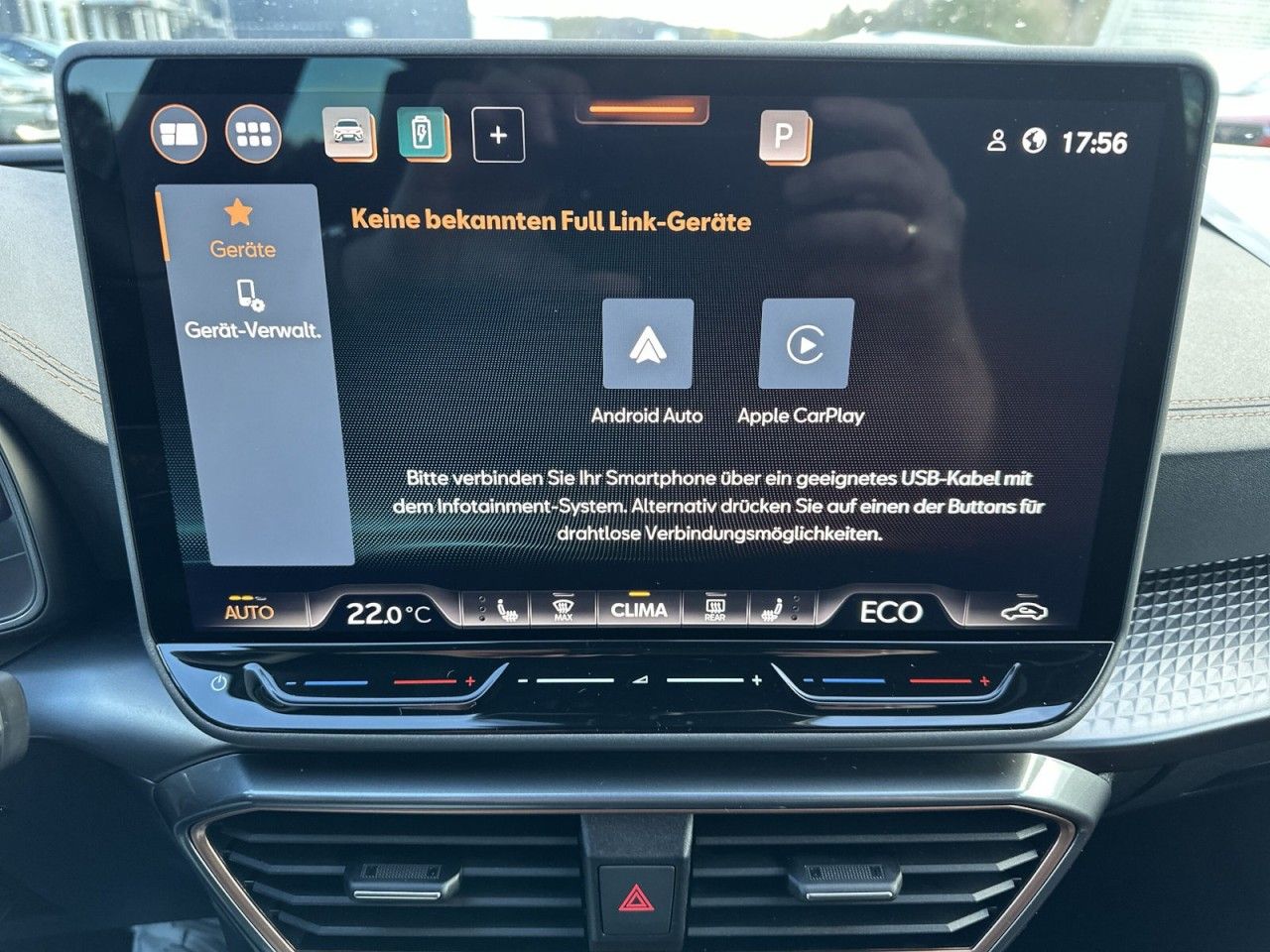 Fahrzeugabbildung CUPRA Leon Sportstourer 1.5 e-Hybrid 150 kW - mit KI generiert/bearbeitet