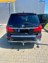 Mercedes-Benz GL 500 4MATIC - AMG Paket - Mercedes-Benz GL 500: AMG