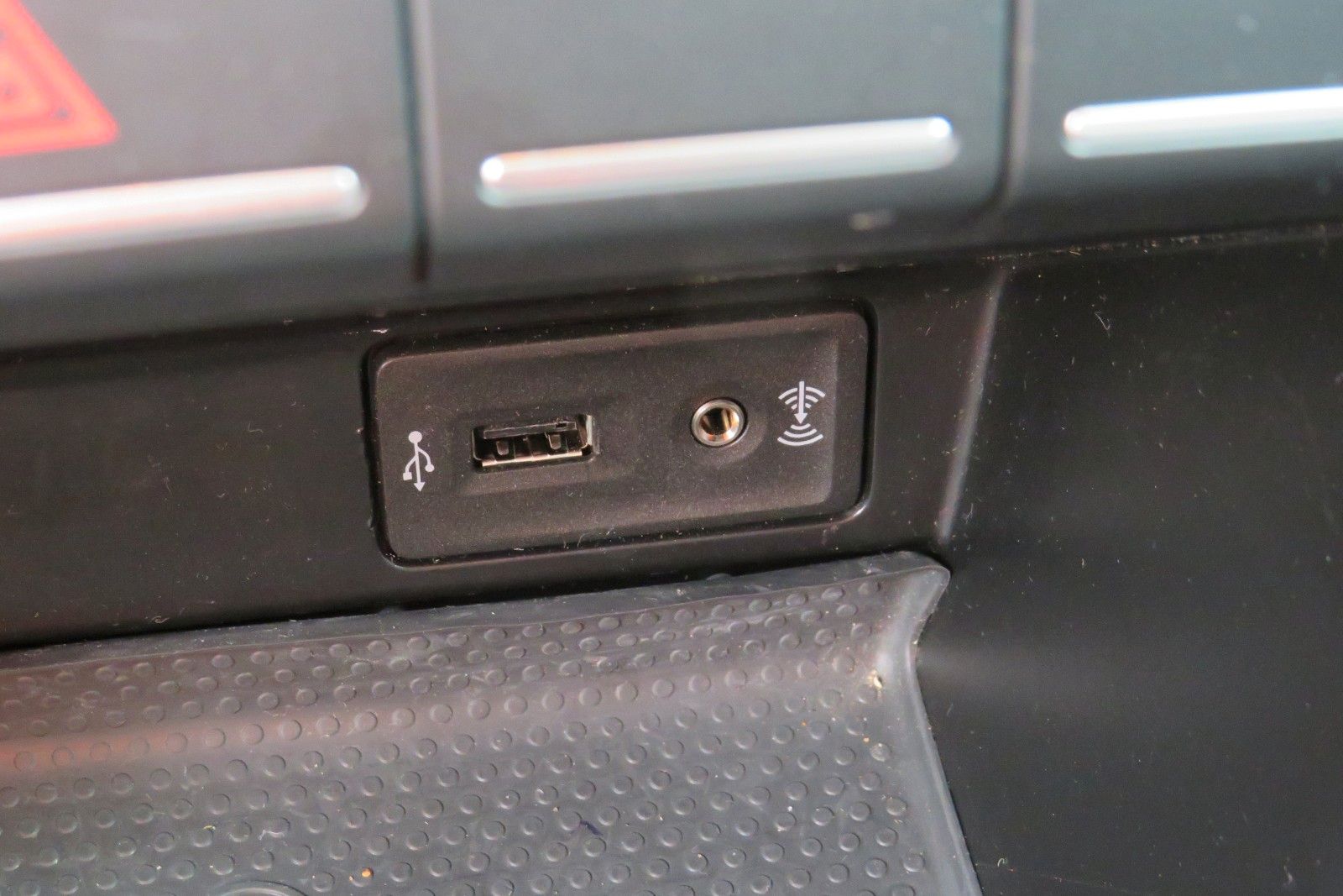 Fahrzeugabbildung Volkswagen Beetle Lim. Club XENON NAVI APP-CONNECT PDC 18`
