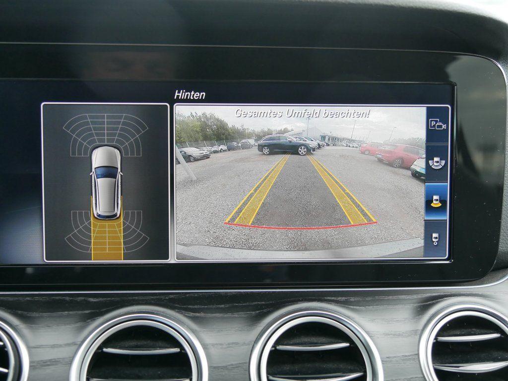 Mercedes-Benz E 300 d Sport Style Automatik  Navi LED AHK CAM 