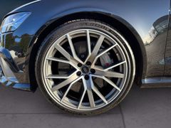 Fahrzeugabbildung Audi RS6 Speed Edition 1/100 CERAMIC B&O AKRAPOVIC