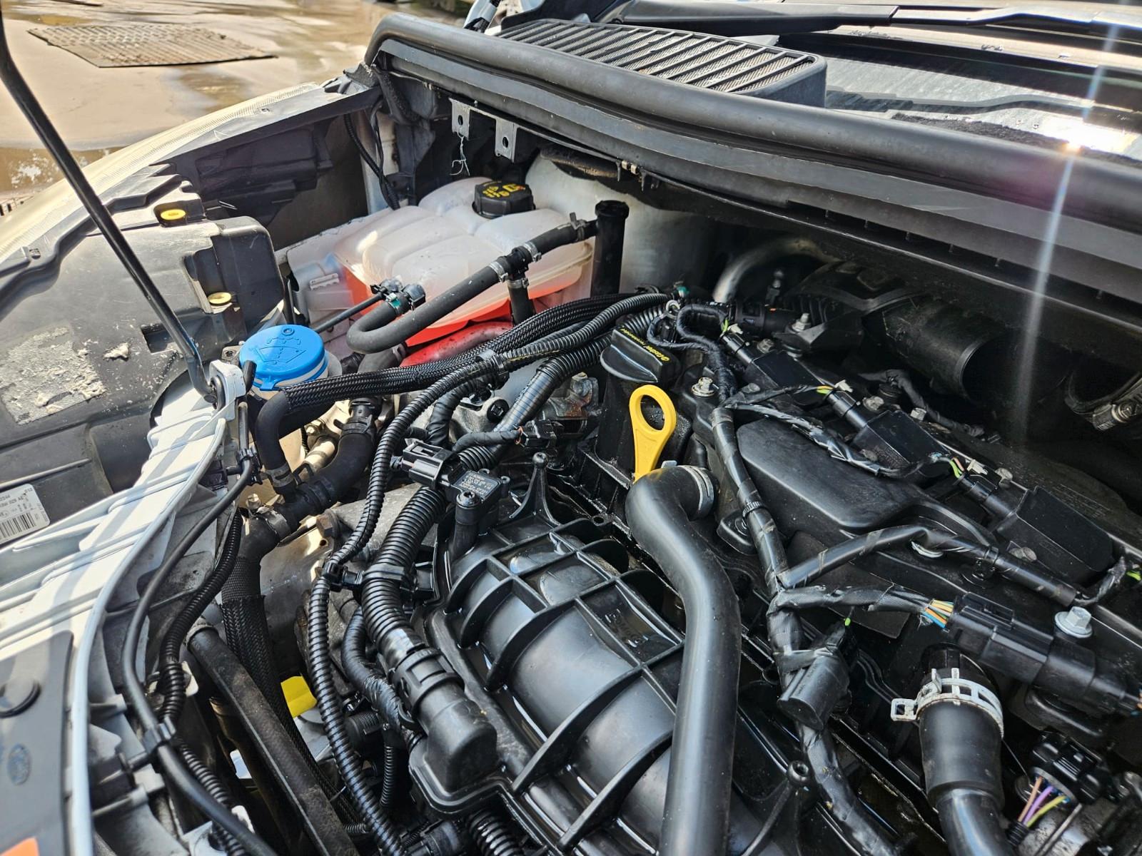 Ford Grand C-MAX 2012 — photo 15