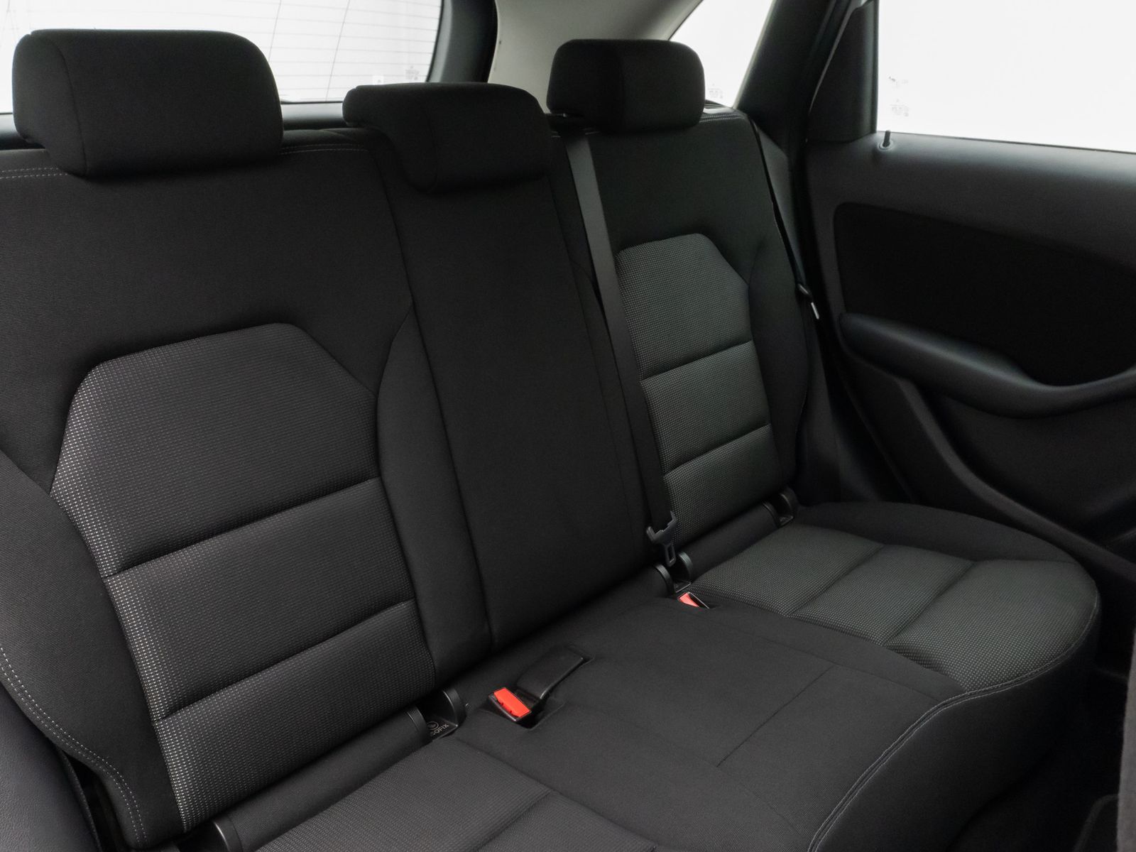 Fahrzeugabbildung Mercedes-Benz B 180 CDI Navi Sitzhzg Bi-Xenon PDC Klimaautomat