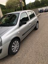 Renault Clio Campus 1.4 16V Campus - Renault Clio aus 2005: Campus