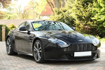 2009 Aston Martin V12 VANTAGE 照片 3