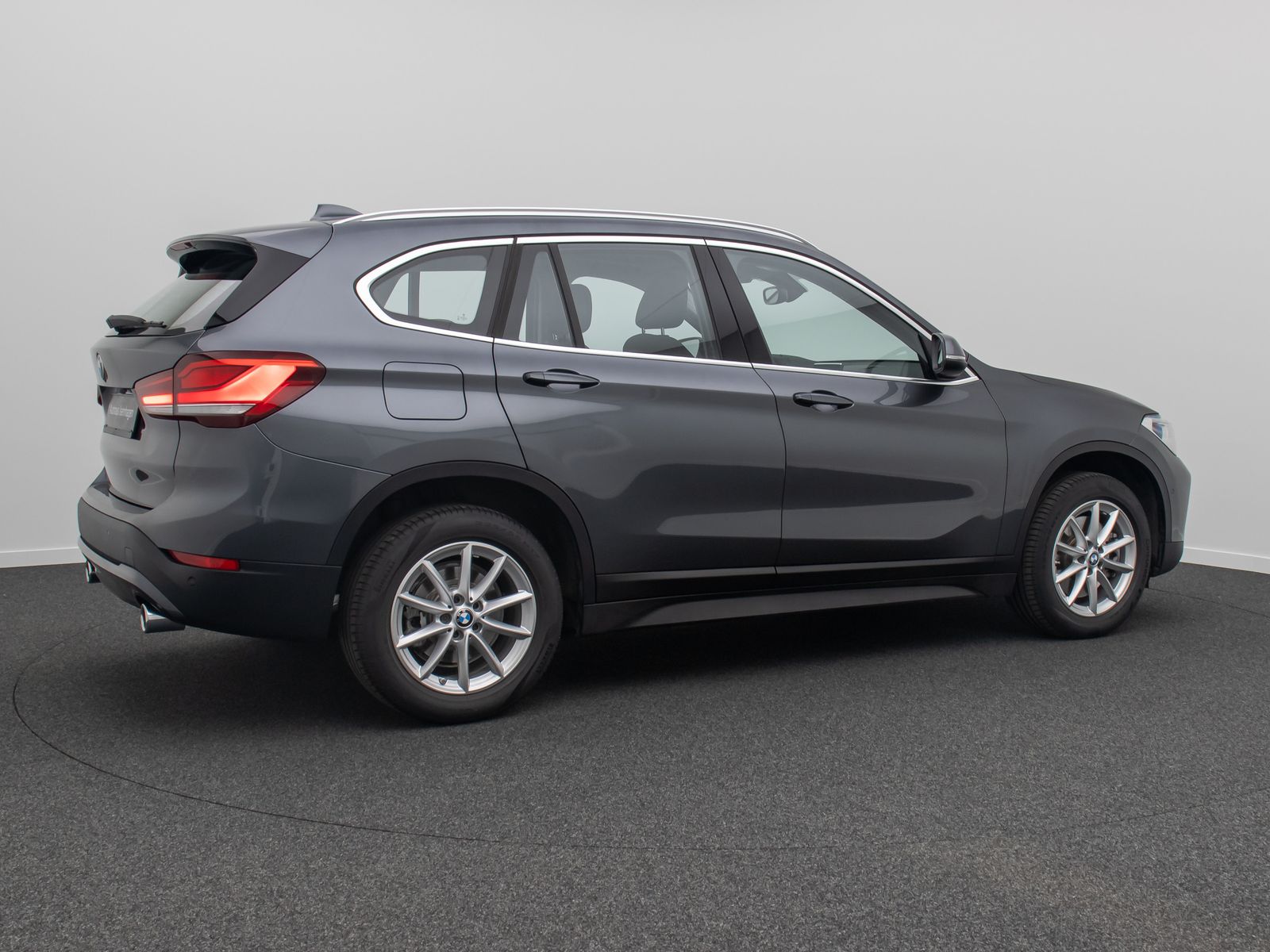 Fahrzeugabbildung BMW X1 sD20i ParkAs LED Navi GeschwReg Panorama DAB