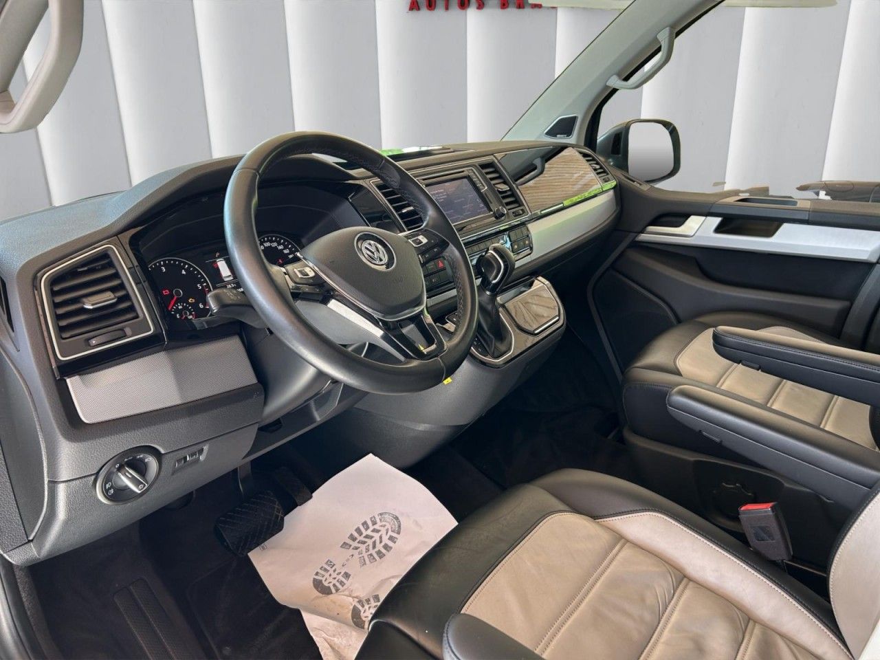 Volkswagen T6 2.0 TDI DSG 4Motion Multivan LED Navi AHK ACC foto 9