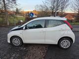 Toyota Aygo (X) 1,0-l-VVT-i x-play club x-shift x-p - Toyota: Club Aygo