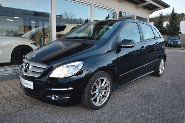 Mercedes-Benz B 200 CDI AUTOMATIK*SPORT-PAK*NAVI*XENON*PDC*SHZ