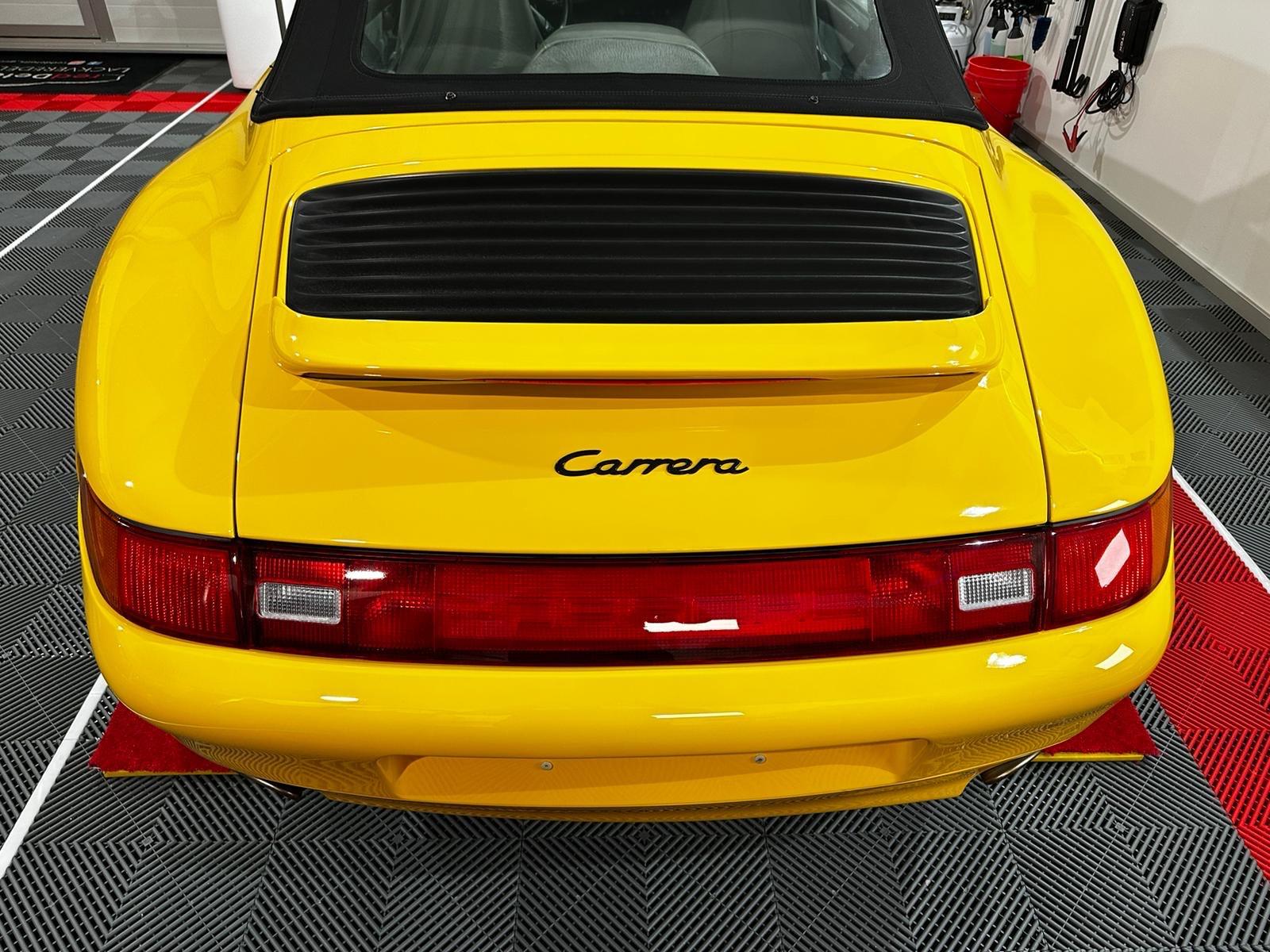 Porsche 993 Carrera Cabriolet