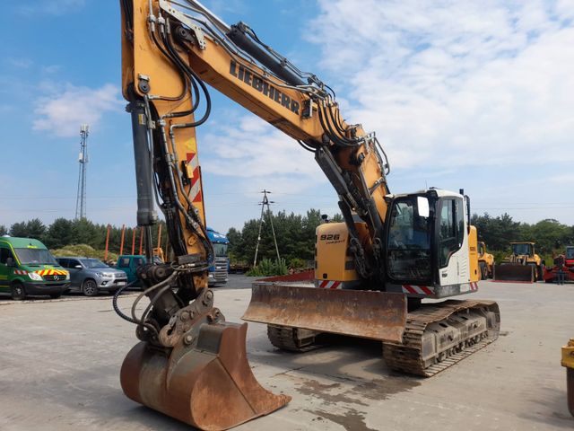 Liebherr R926  Compact