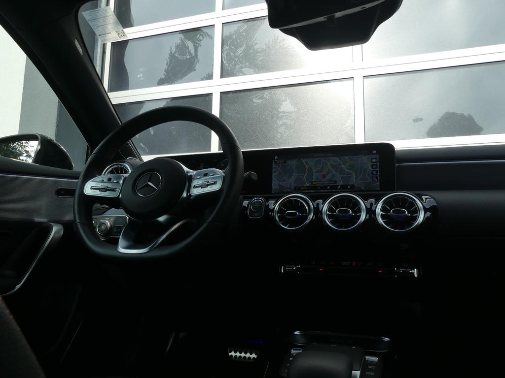 Mercedes-Benz A 35 AMG