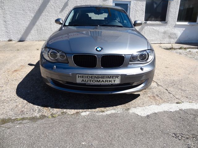 Fahrzeugabbildung BMW 118d/1.Hand/Xenon/SitzH/PDC/Voll BMW Service/