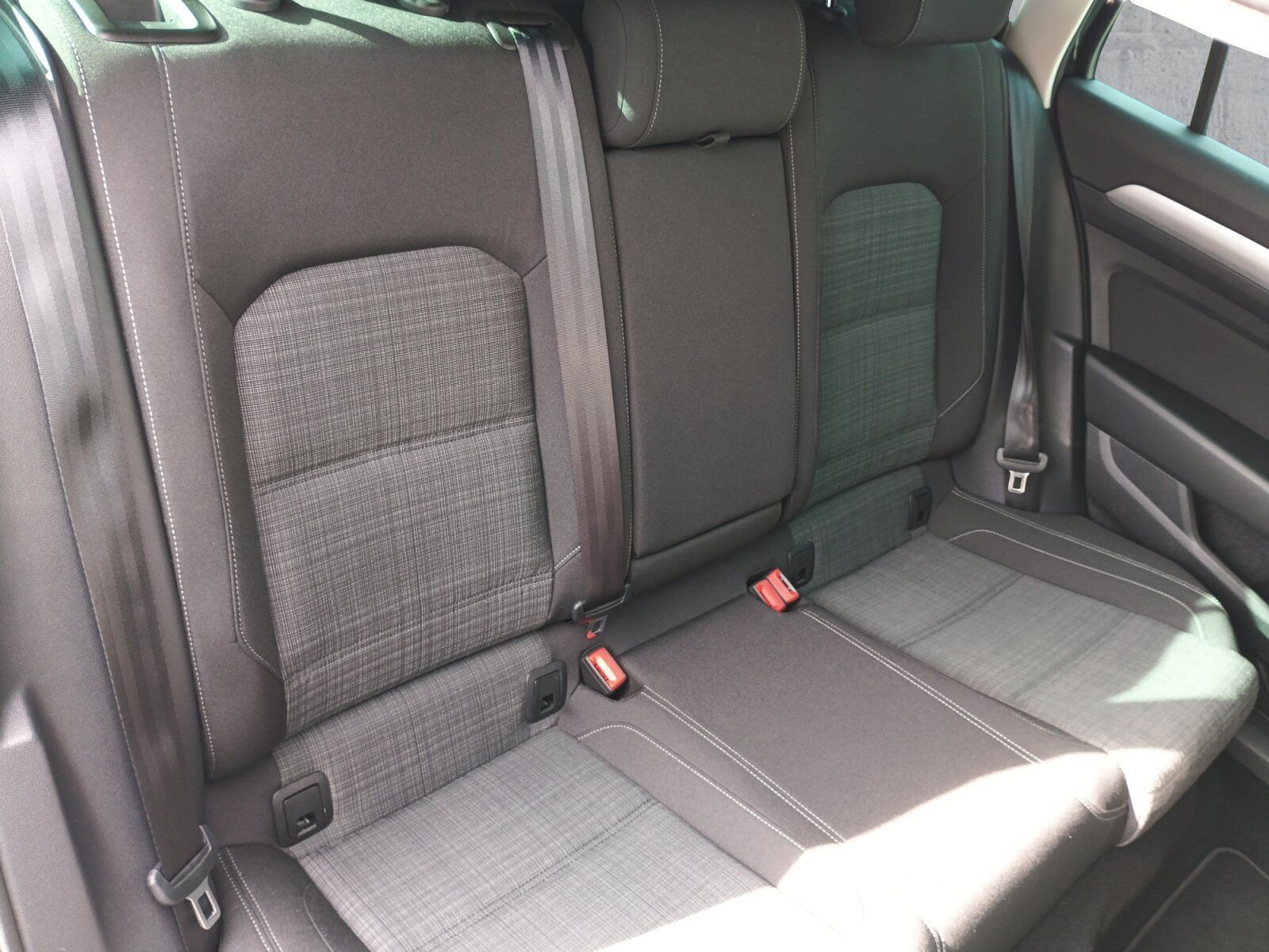 Volkswagen Passat Variant - Bild 16